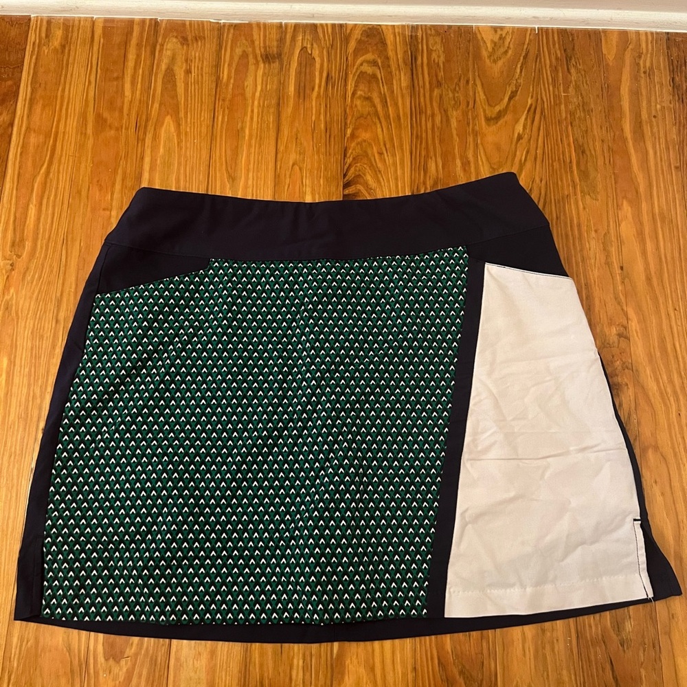 Lady Hagen Women’s Navy, Green, And White Patterned Golf Skort Size XL
